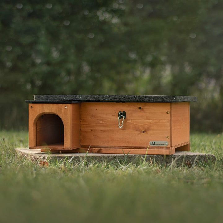 Riverside Woodcraft Golden Brown Hedgehog House